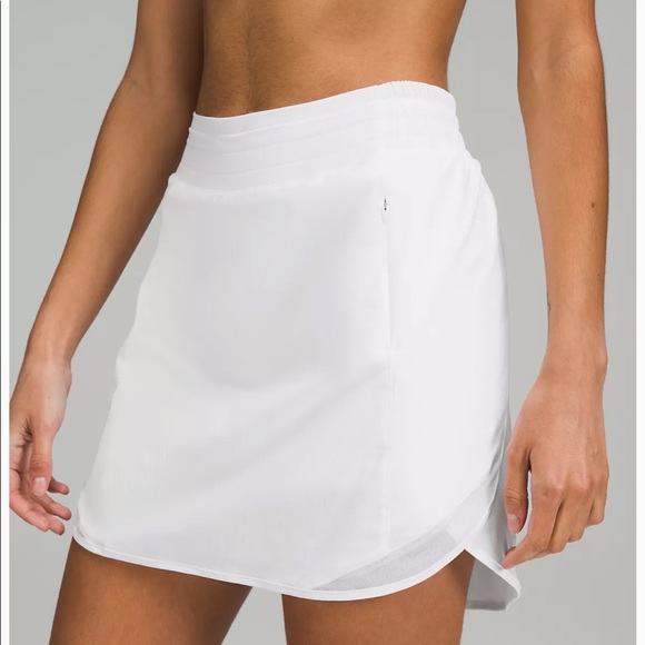 Lululemon hotty hot skirt Long - Picture 2 of 4